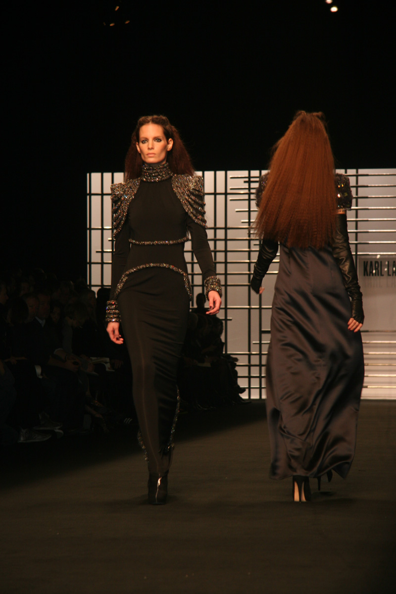 Karl Lagerfeld Fall 2009: Galactic Fashionista