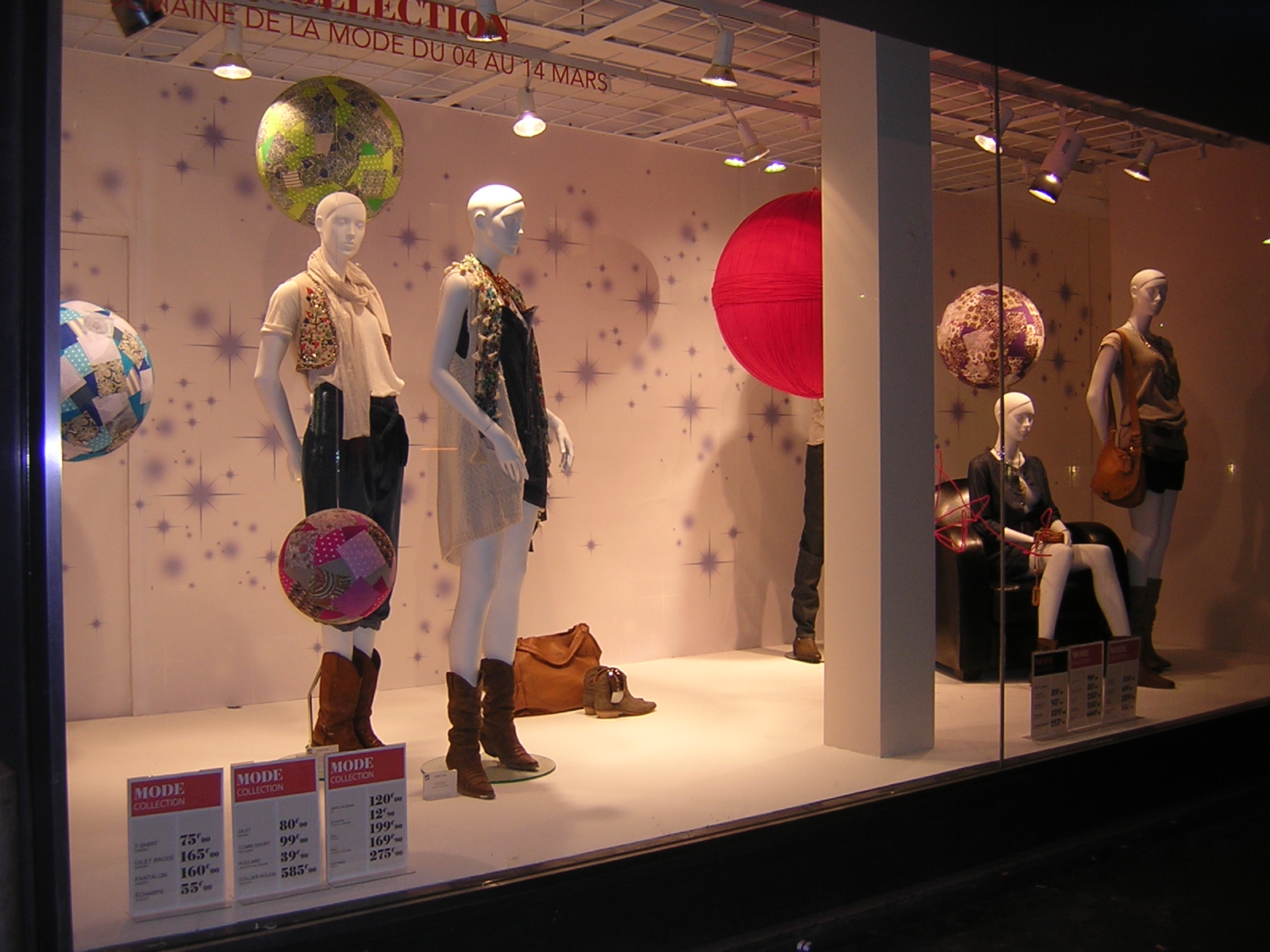 Store Windows in Paris: Mode Collection