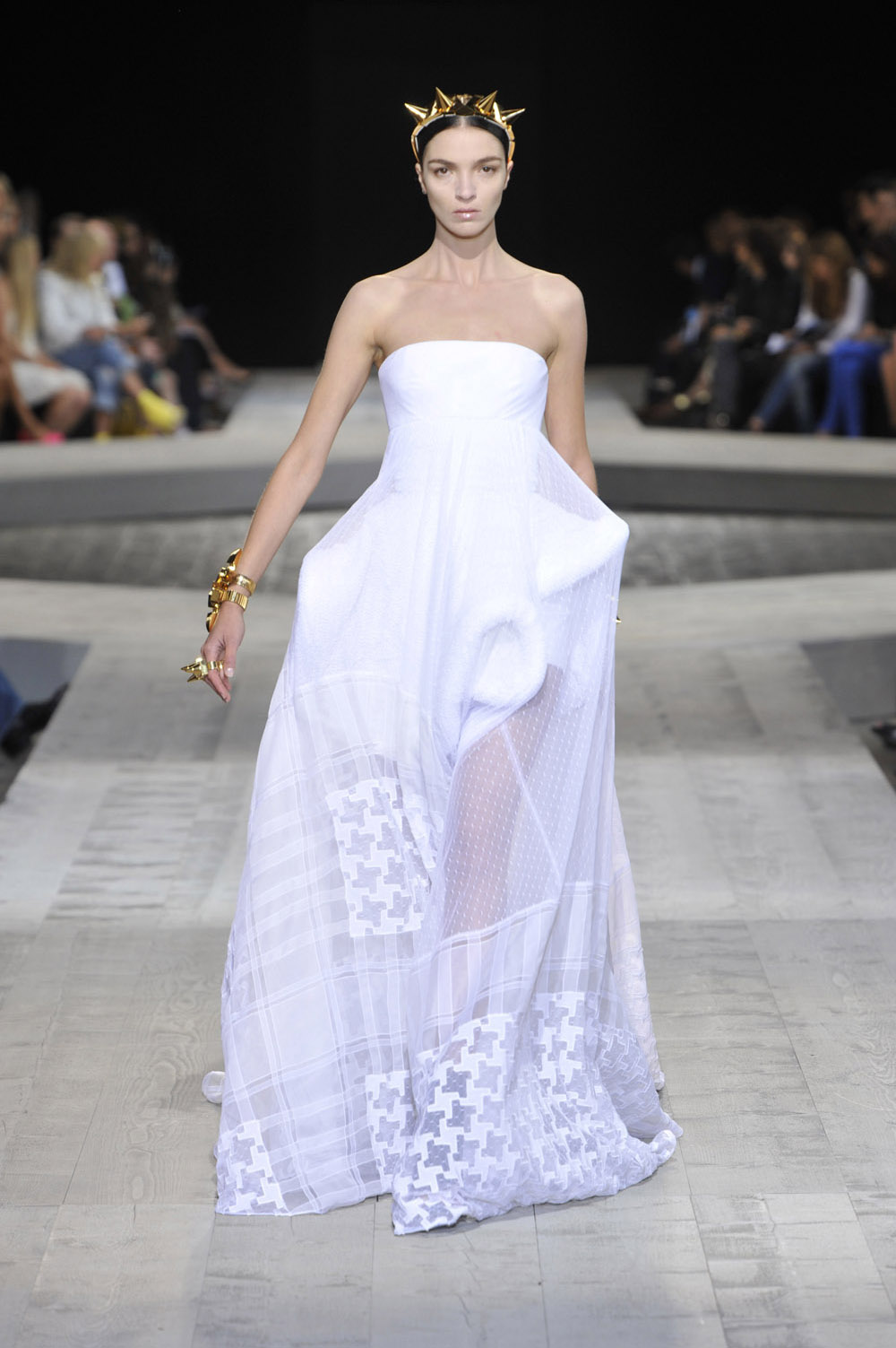 Givenchy Haute Couture Fall 2009: Modern Arabian Nights