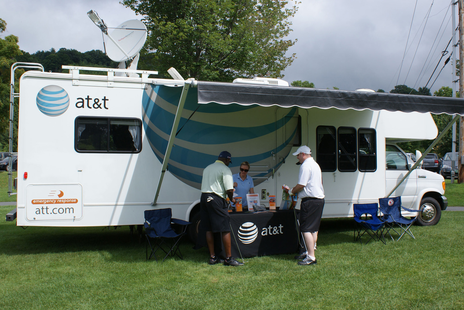 AT&T Roving Retail Tour Brings the Store to Your Door