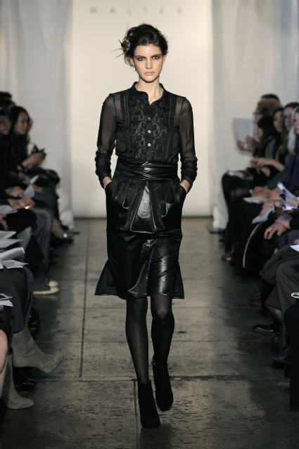Fall 2009 Trend: The Waistline on the Rise