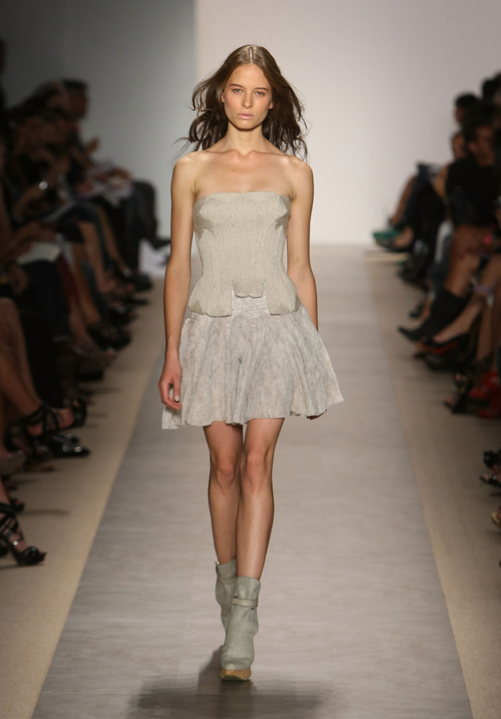 Herve Leger by Max Azria Spring 2010