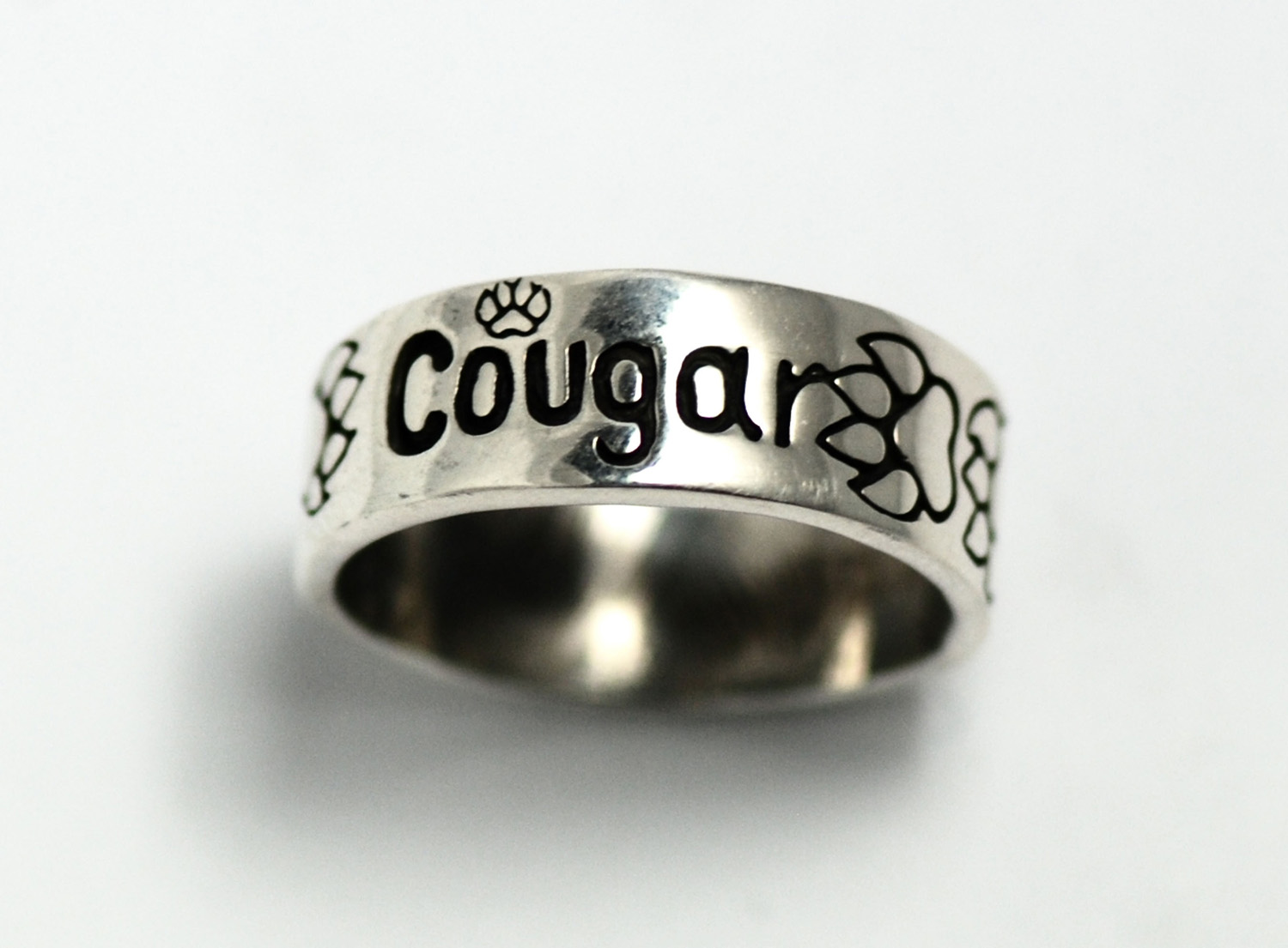 Cougar Ring: Jewelry of the Moment
