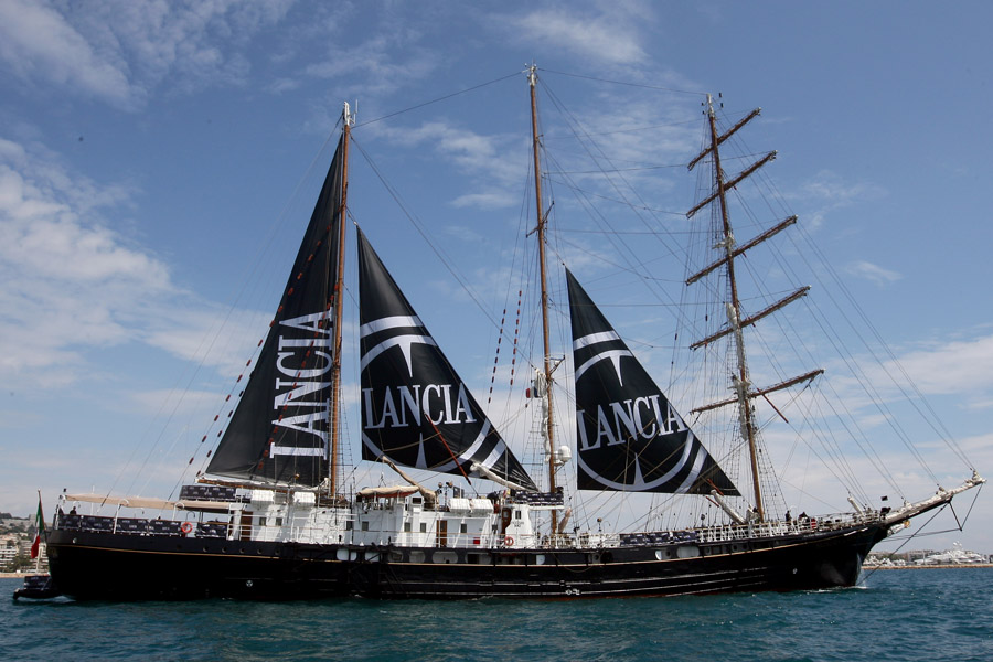 Lancia Hosts “Robin Hood” After-Party Aboard the “Signora del Vento”