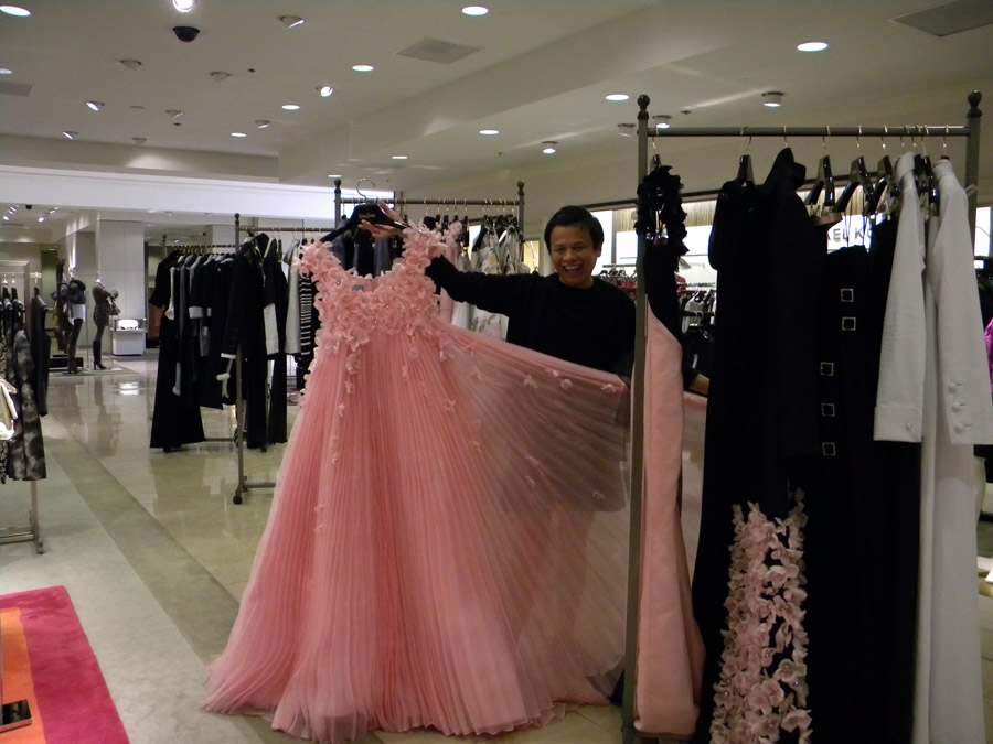 Shopping & Dining with Zang Toi