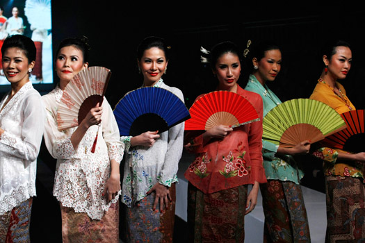 JFW 2010 Opening Night: A Tribute to the Kebaya