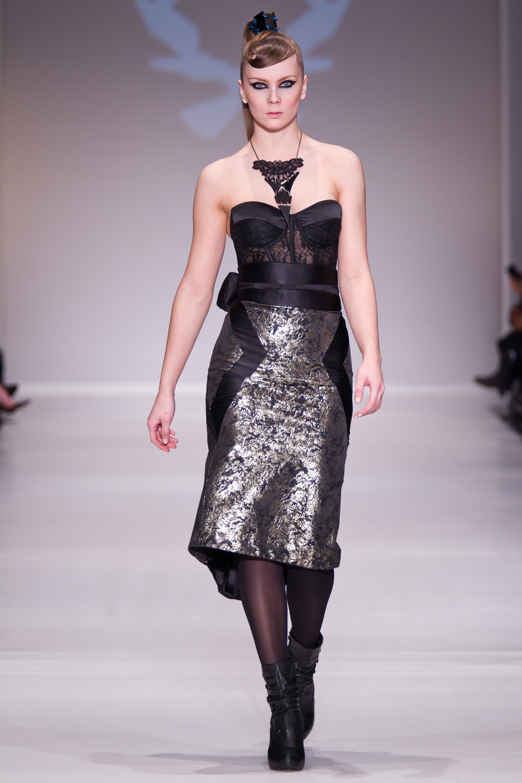 Montreal Fashion Week Day 2 : Anomal Fall/Winter 2011 Collection