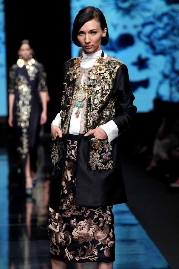 Jakarta Fashion Week 2012: Biyan – FashionWindows Network