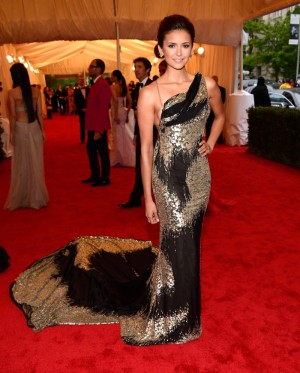 Nina_Dobrev02