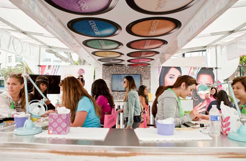 CoverGirl Contained and Boxed Beauty Aficionados this Summer