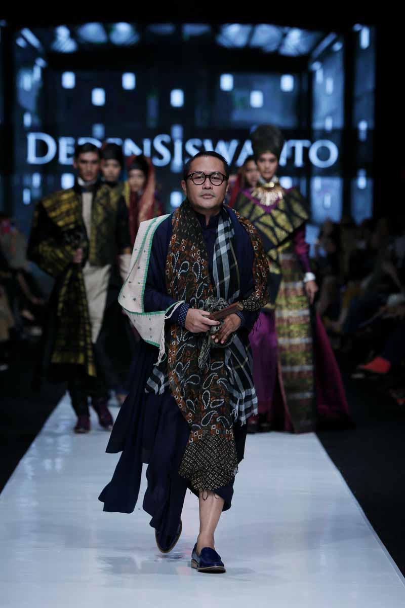 Jakarta Fashion Week 2014: Deden Siswanto at the Moslem Wear Designers