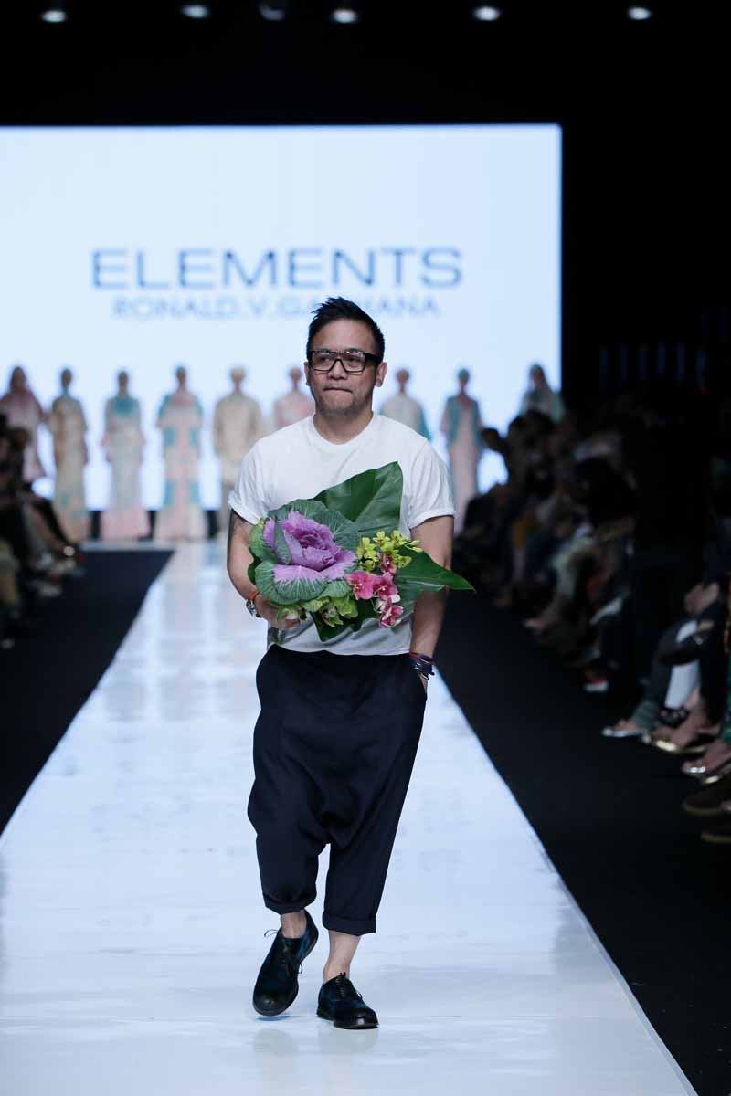 Jakarta Fashion Week 2014: Ronald V. Gaghana at the Moslem Wear Designers