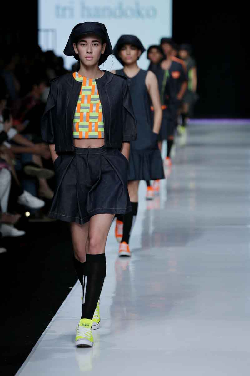 Jakarta Fashion Week 2014:  Tri Handoko