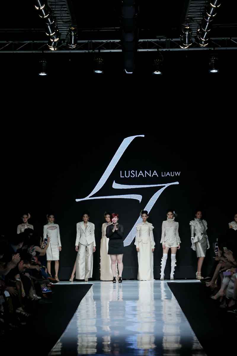 Jakarta Fashion Week 2014: Luisiana Liauwfor Raffles Institute of Higher Education