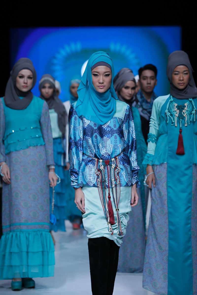 Jakarta Fashion Week 2014: Troika Series by Rumah Ayu Group 1