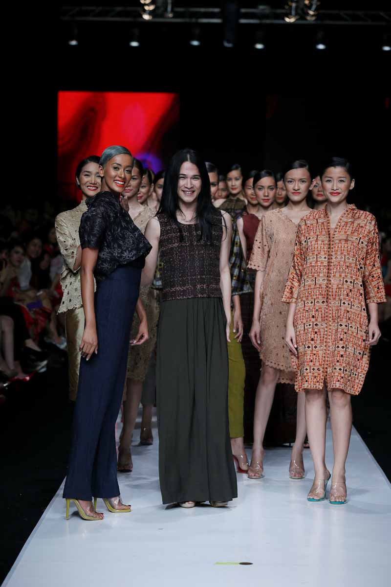 Jakarta Fashion Week 2014: Oscar Lawalata