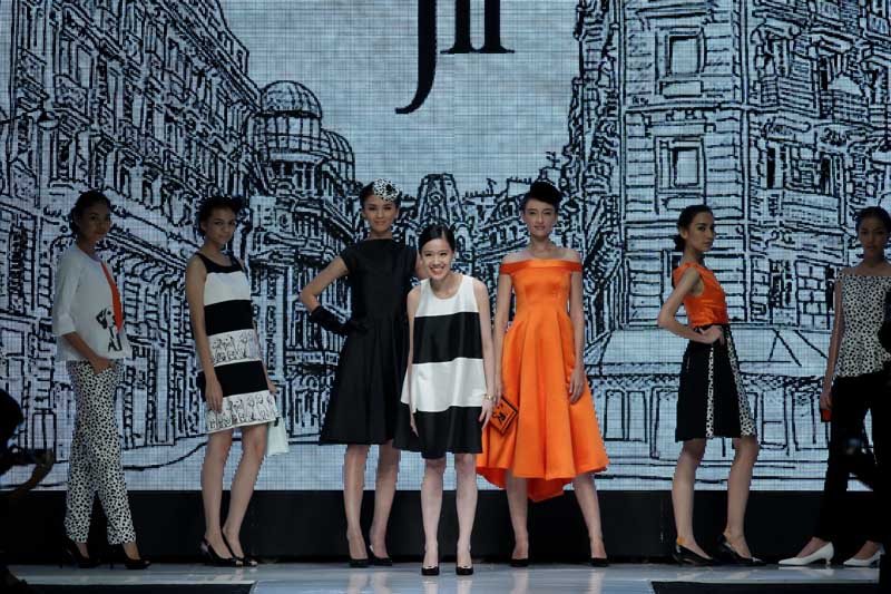 Jakarta Fashion Week 2014: Jii at Cleo Fashion Award