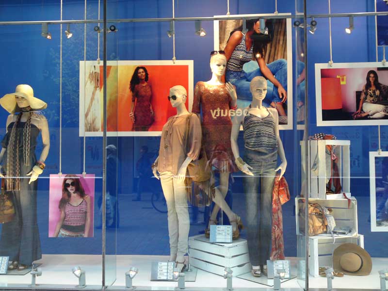Trends in Fashion, Retail and Beauty Window Displays