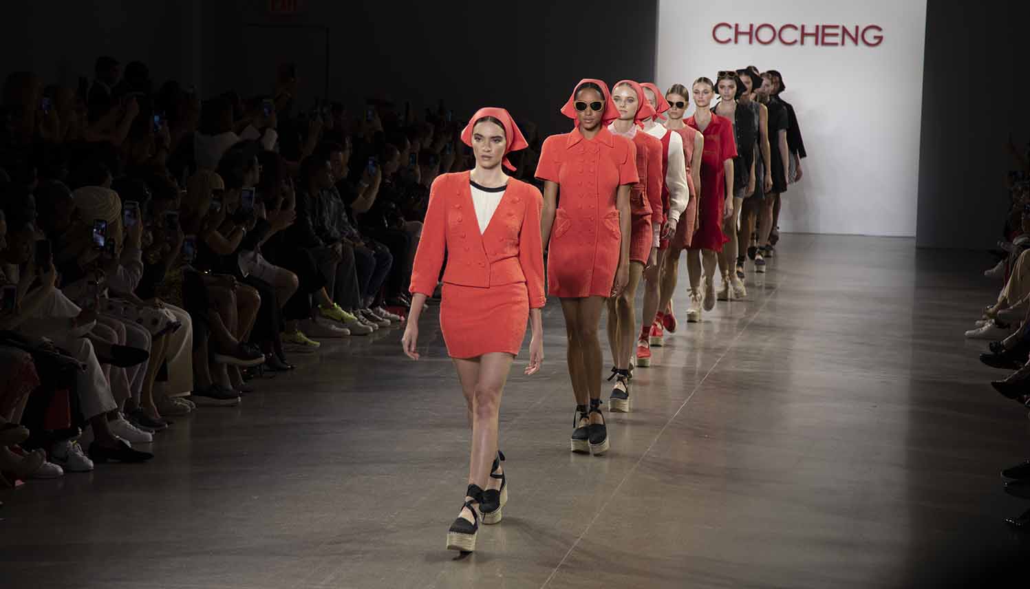 CHOCHENG Spring 2020: Glamour Reigns and So Does Mystery